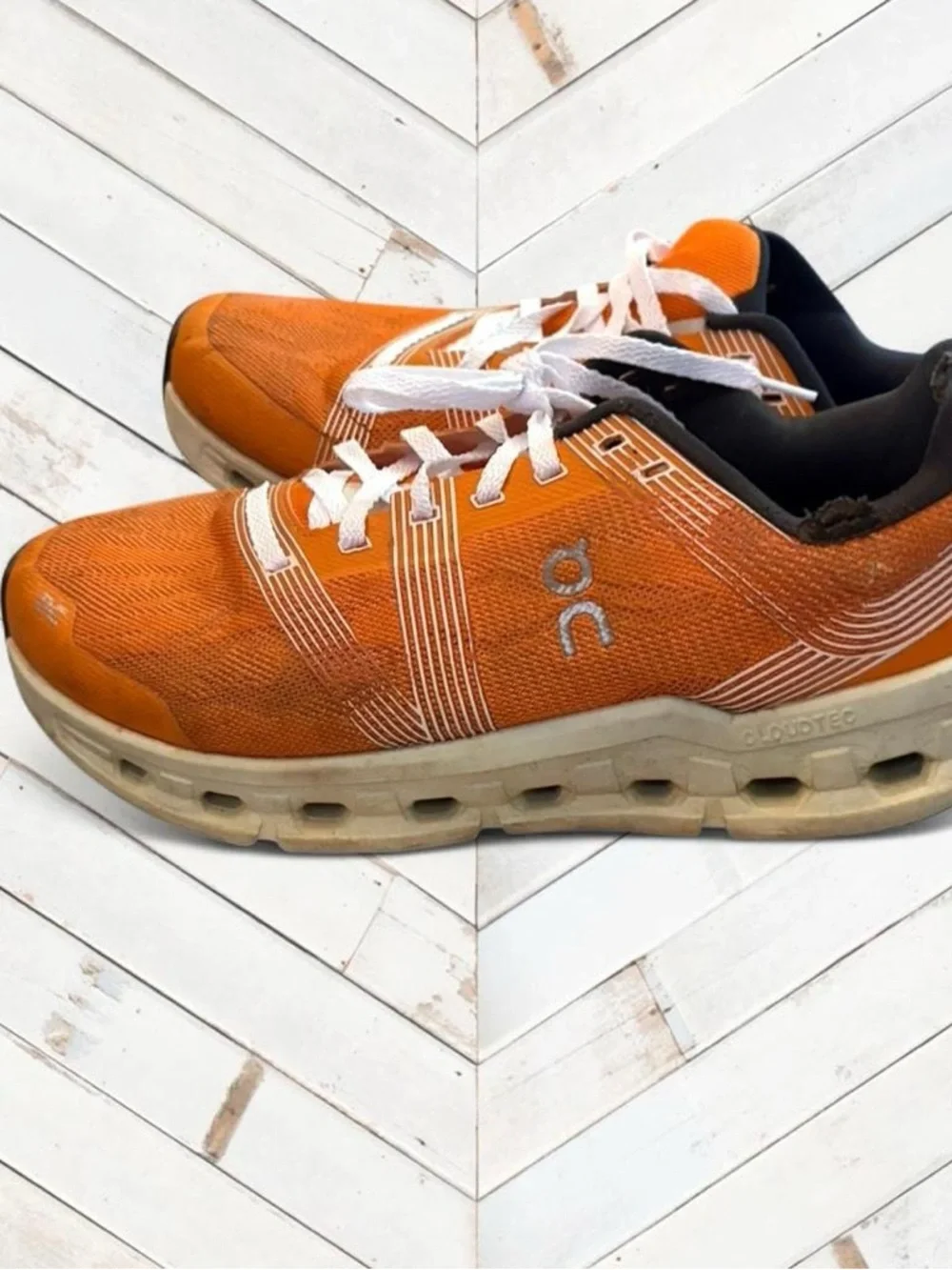 On Running Men's Orange Cloudtec Cushioning Running Shoes - Picture 7 of 7